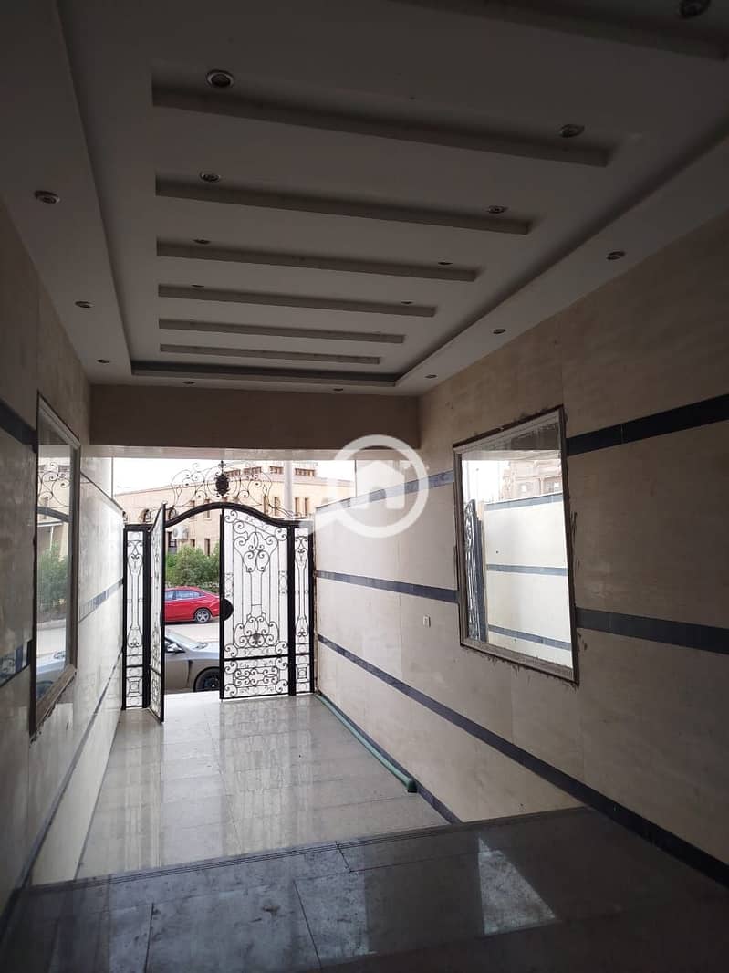 12 6552af1c-a288-4ce9-a2e2-5a6bdb21bd27. jpg