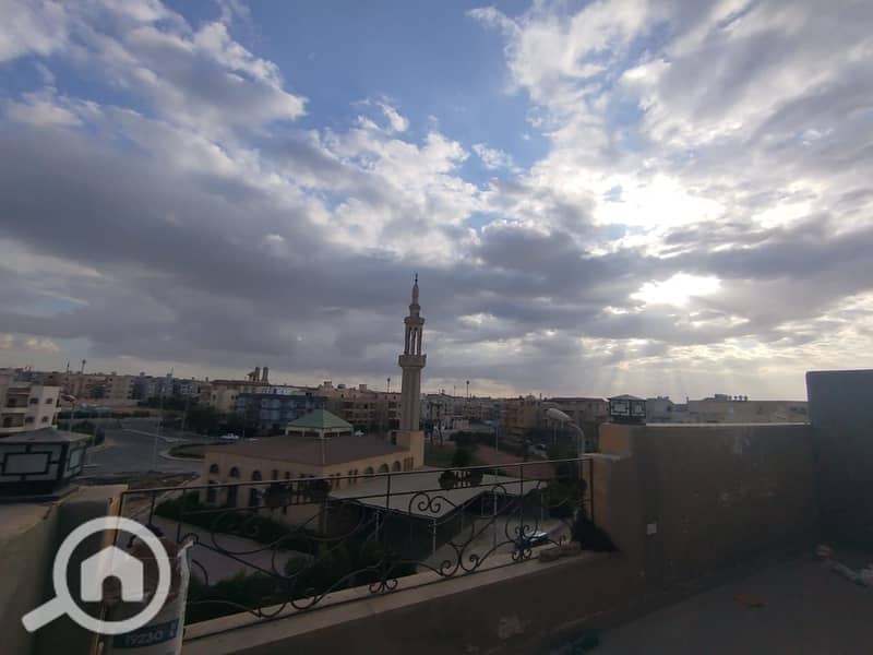 31 fcf77120-acd2-487b-8650-aa9e77dffbe6. jpg