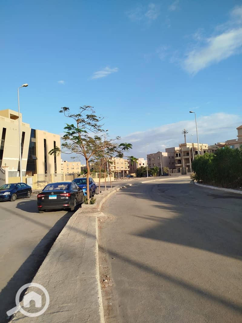 40 39572de7-1dd4-4e9c-81b9-b88b767a9e69. jpg