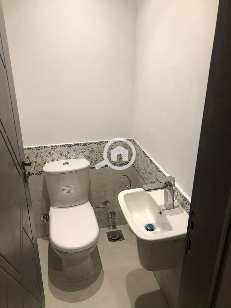 19 WhatsApp Image 2025-12-10 at 17.07. 59. jpeg