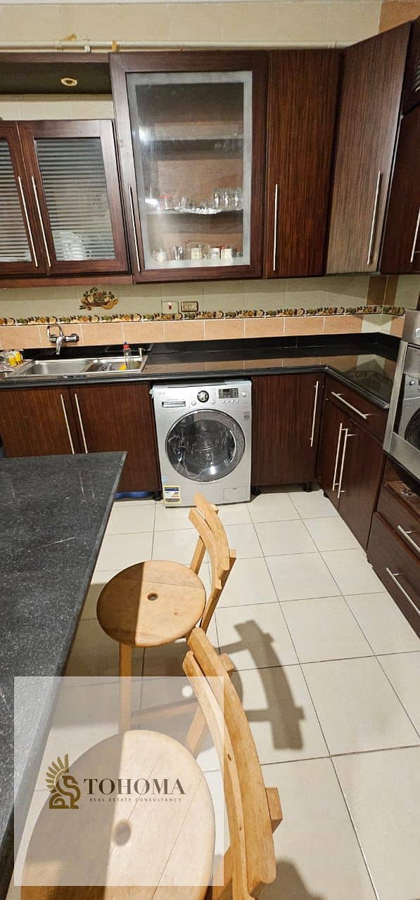 7 9ef9f7e3-ddb3-4c10-a474-f0072a26a8b7. jpg