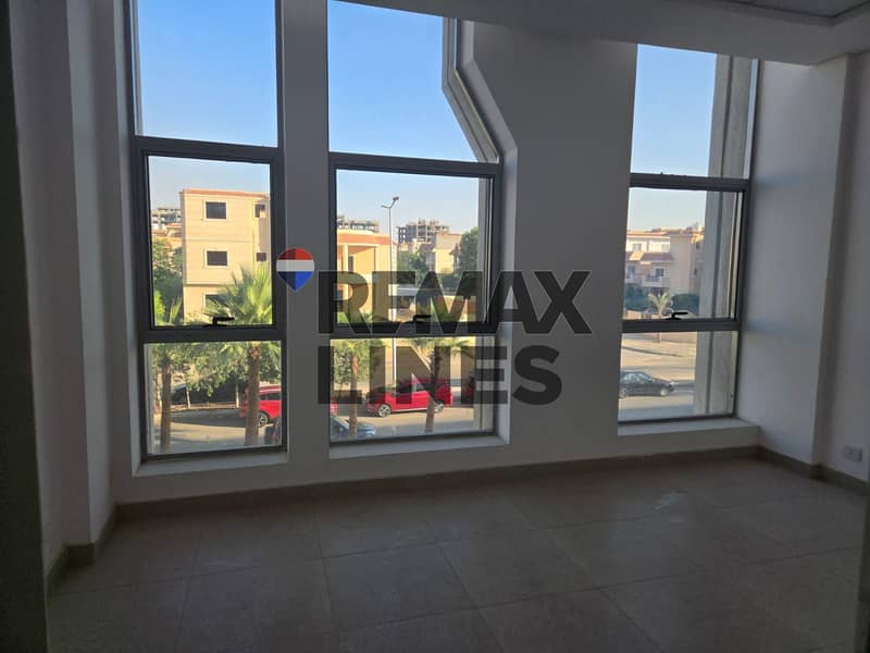 14 WhatsApp Image 2025-12-10 at 17.06. 13 (11). jpeg