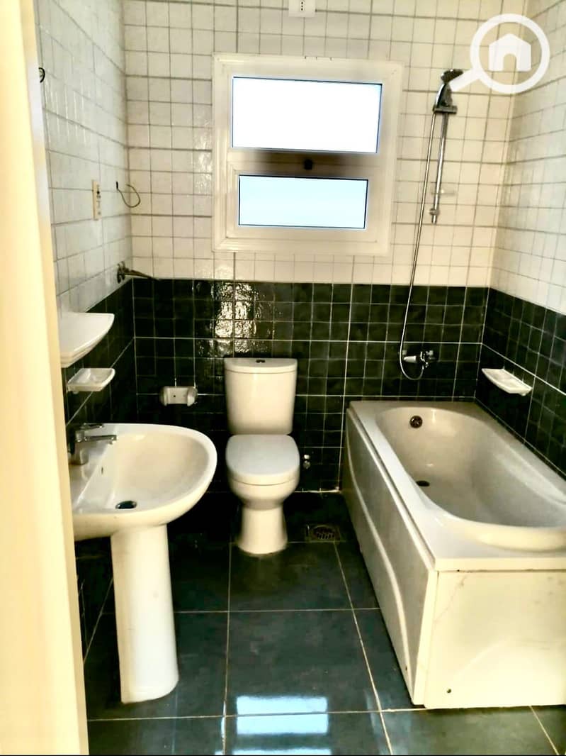 8 WhatsApp Image 2025-12-10 at 15.20. 00 (1). jpeg