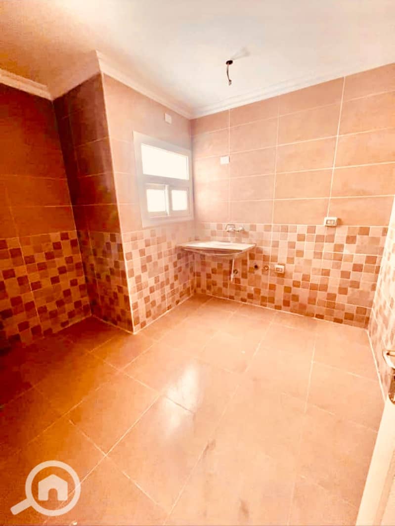 10 WhatsApp Image 2025-12-10 at 15.19. 59 (2). jpeg