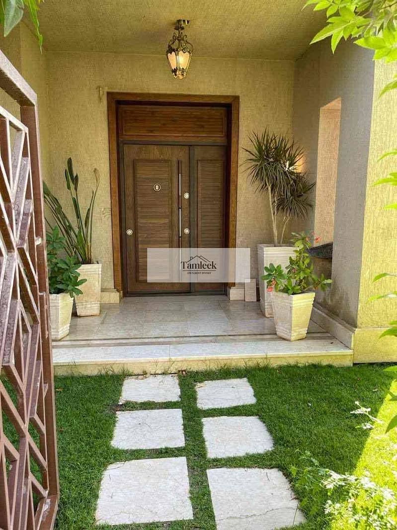 4 57124083-9e3b-45bc-82de-4795b8a72240. jpg