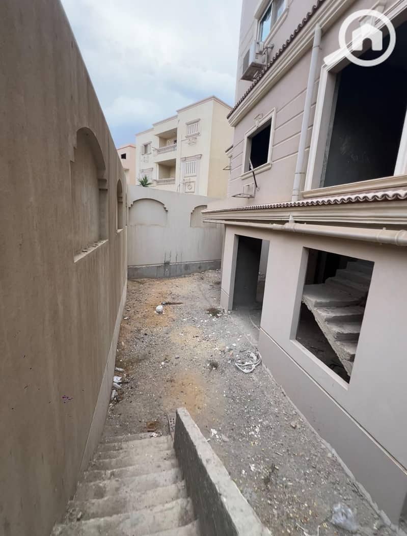 6 WhatsApp Image 2025-12-10 at 5.28. 25 PM (2). jpeg