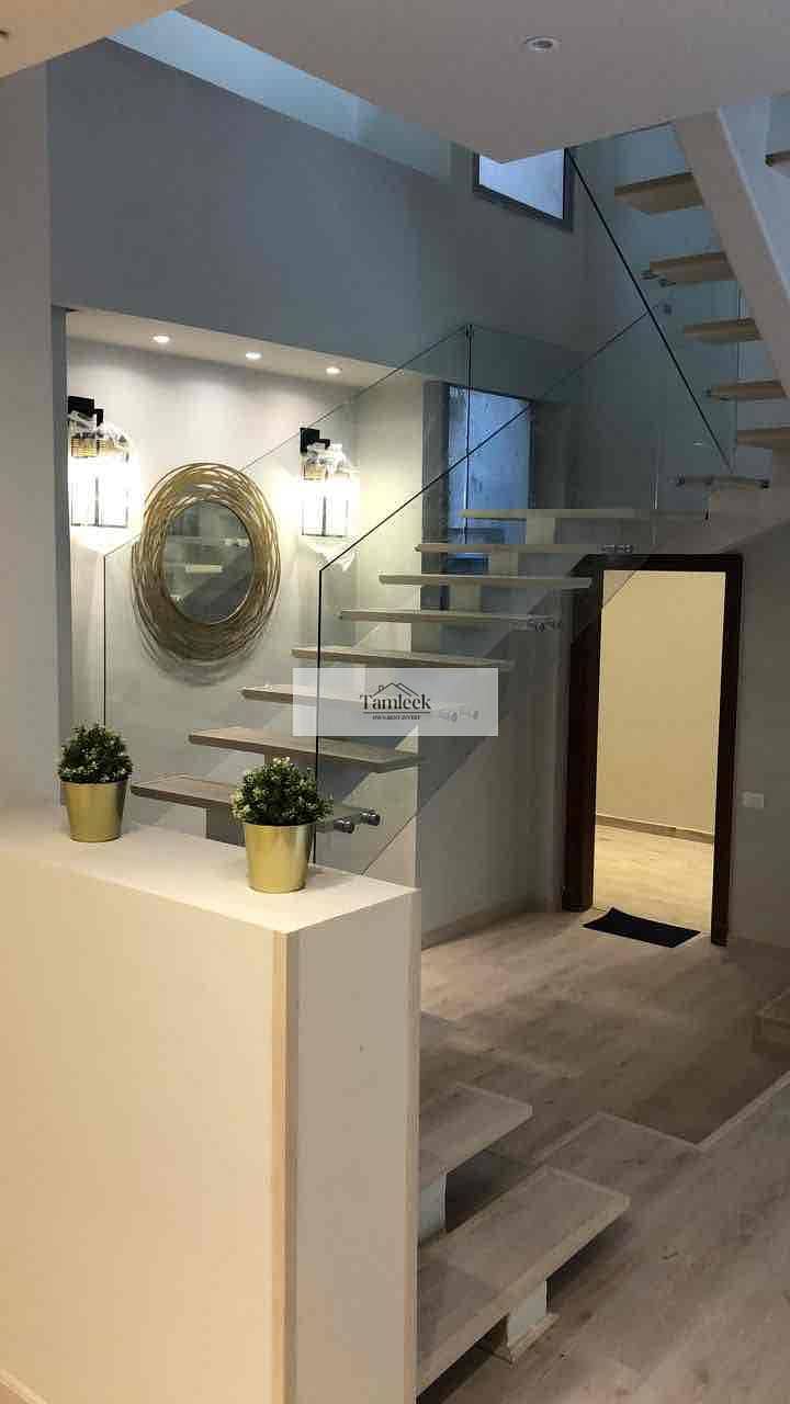 3 cf6350d0-4443-4760-a7cc-dd4daa826479. jpg