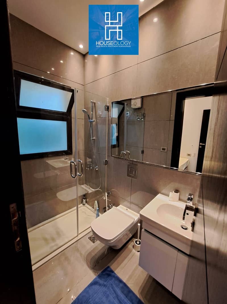 5 WhatsApp Image 2025-12-08 at 16.21. 33 (2). jpeg