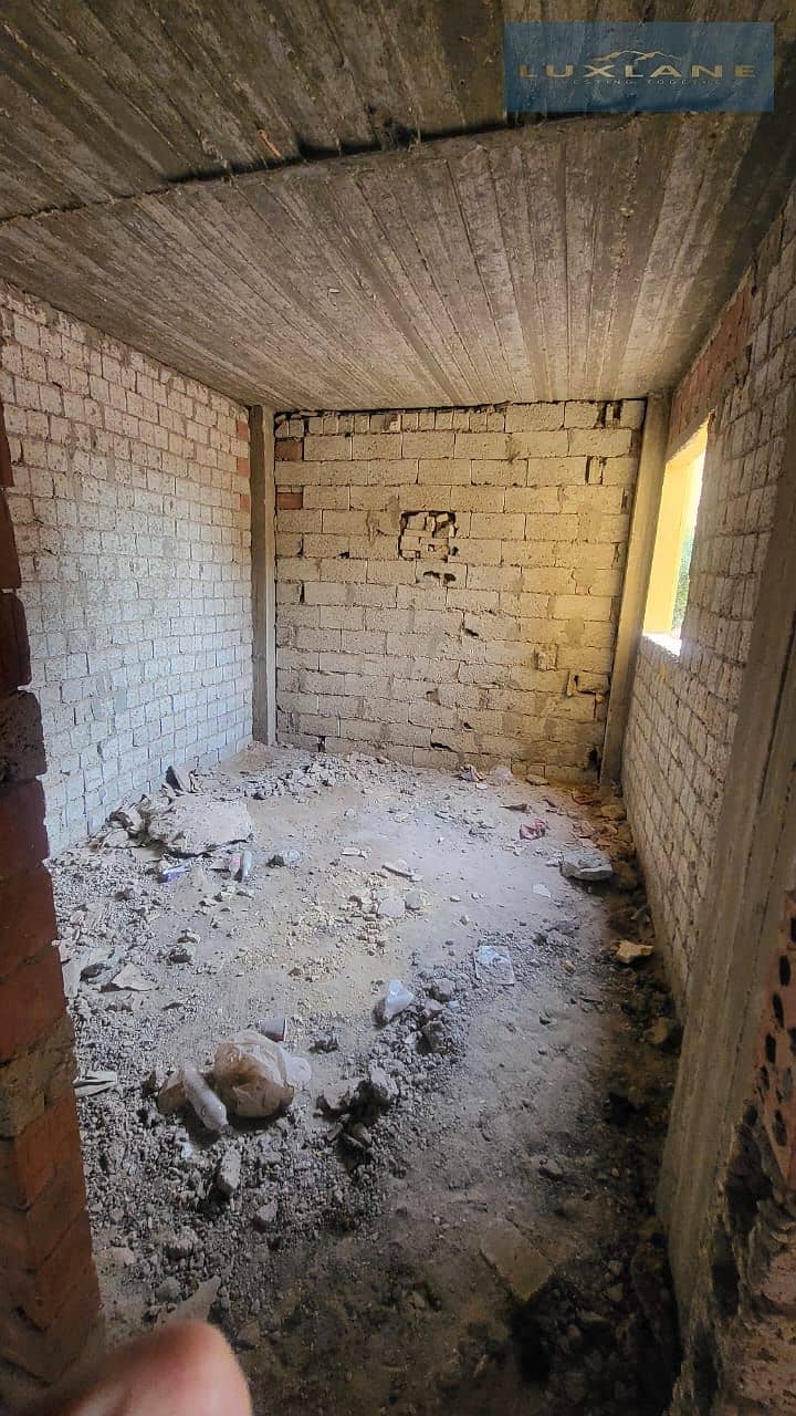 10 WhatsApp Image 2025-12-07 at 11.56. 51 AM. jpeg