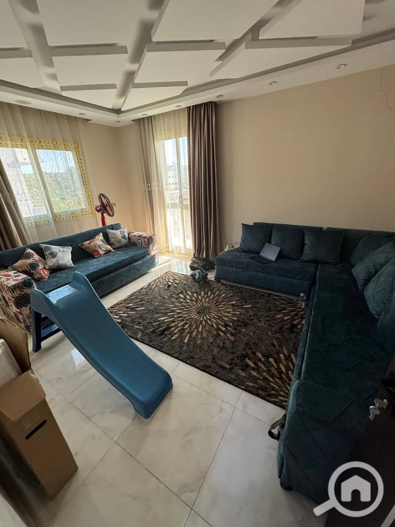 2 b2b6a753-05ba-4ca2-b8ab-cf7d70ecf640. jpg