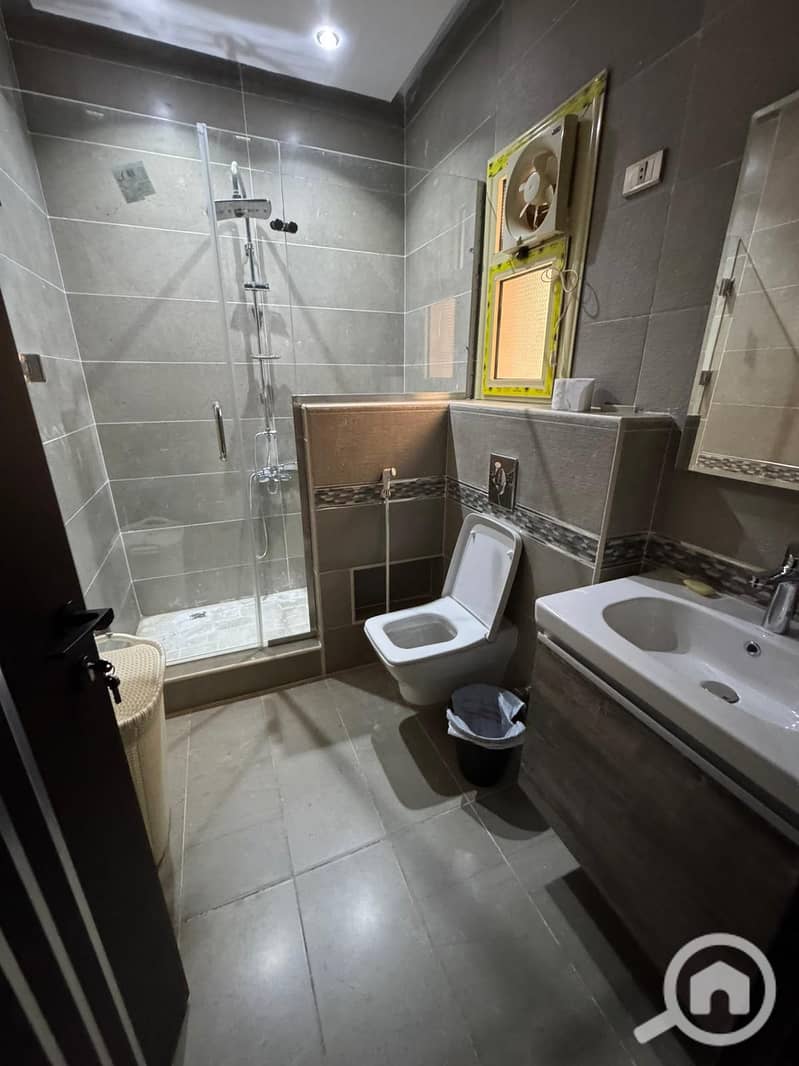 8 36adea66-d53e-405e-9669-b02443354f2b. jpg