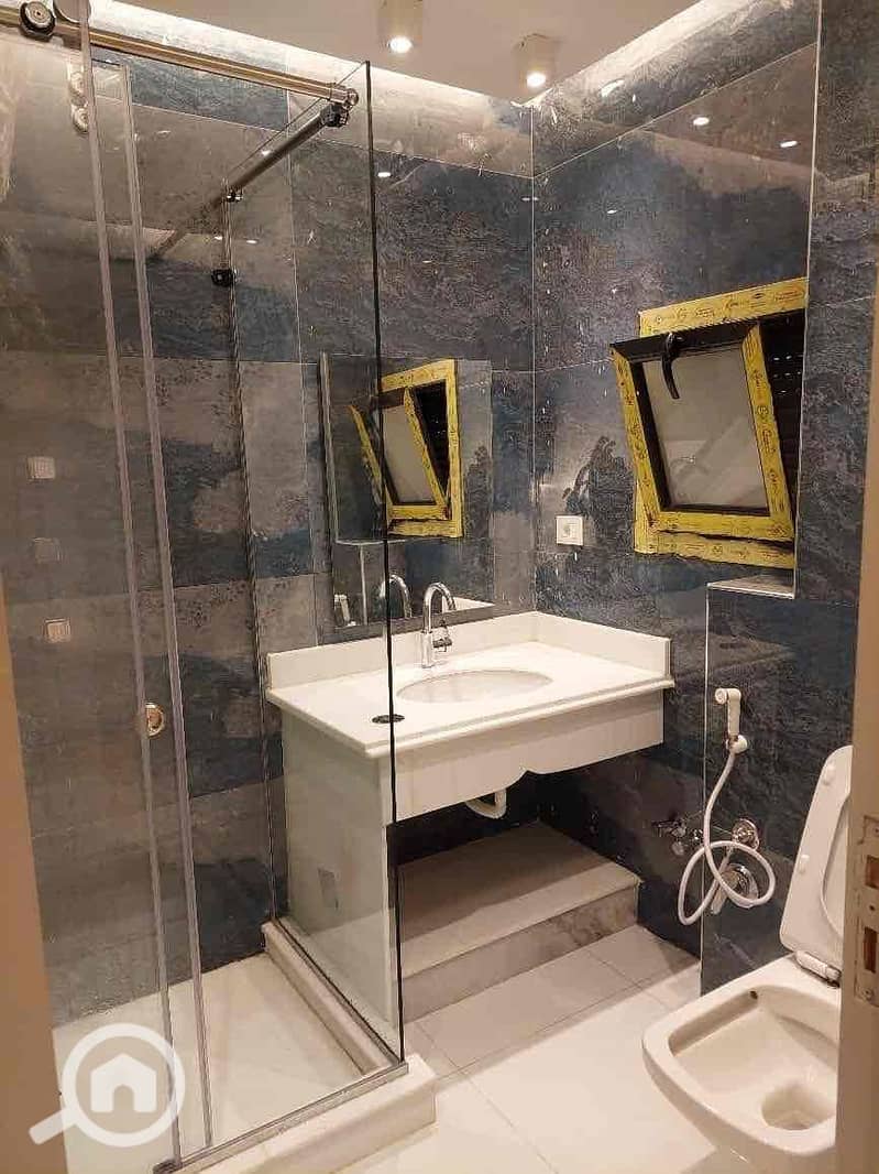 11 8c050448-abd2-4220-99c9-608e5c9ea390. jpg