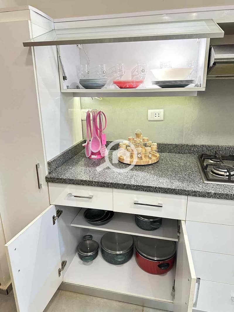 16 94f92ac0-113f-43e9-9ace-e76dc620225a. jpg