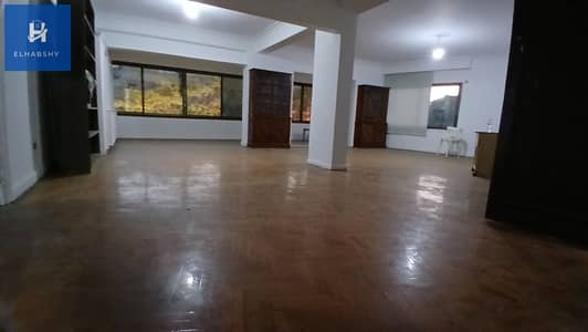 4 Bedroom Apartment for Sale in Dokki, Giza - شقة للبيع في الدقى 240م فى شارع فينى الرئيسى و كأنك فى الزمالك ( تشطيب مجدد ) .  (1). jpg