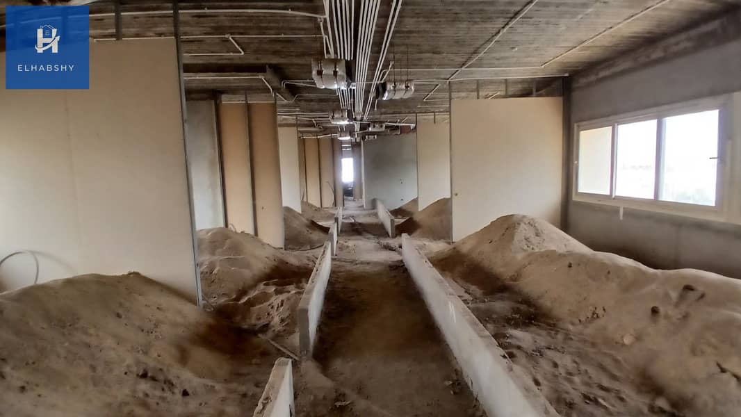 3 مكتب 400م للإيجار في مول شهير على شارع الشباب الرئيسى في الشيخ زايد (3). jpg