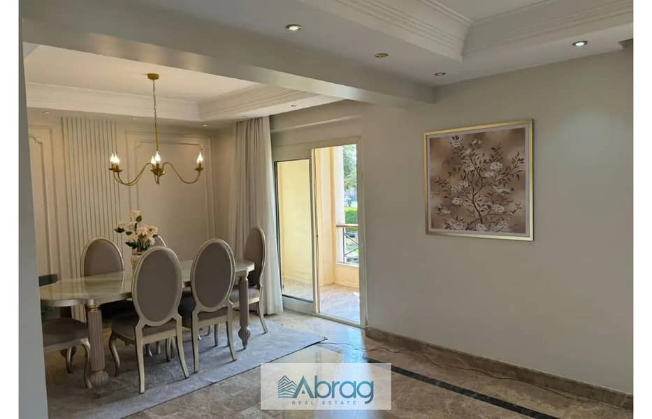 5 8381155-48fb4o. jpg