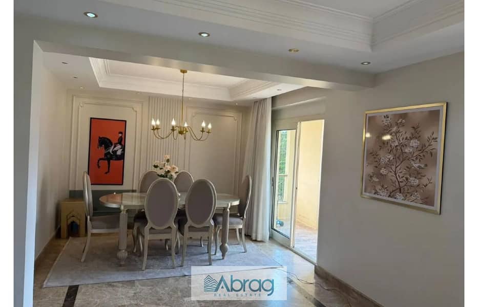 10 8381155-c0fb3o. jpg