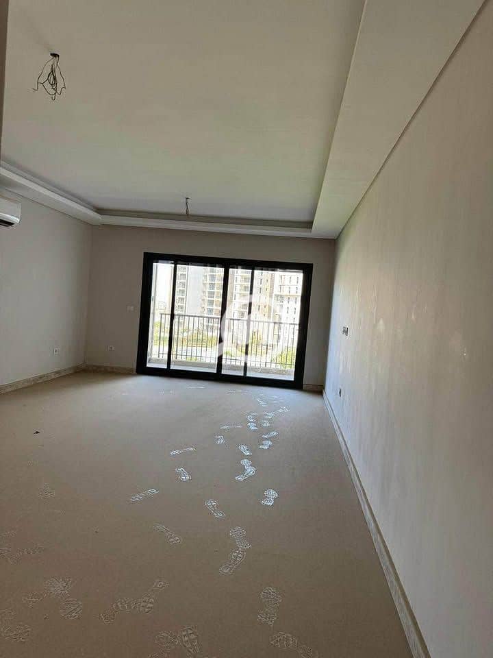 sfhtryh. jpg sfhtryh. jpg