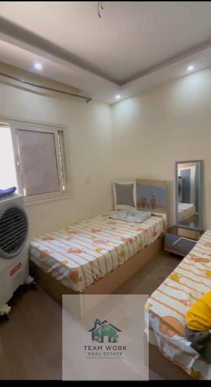 2 7ecc6c4a-c076-45d5-a54c-669db6f207e3. jpg