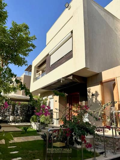 4 Bedroom Twin House for Sale in 6th of October, Giza - IMG_4974 4. jpg