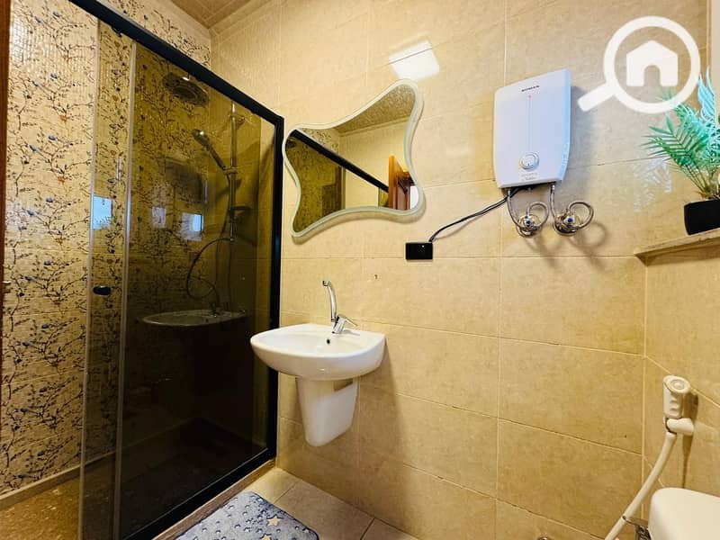 25 WhatsApp Image 2025-12-10 at 5.33. 33 PM (2). jpeg