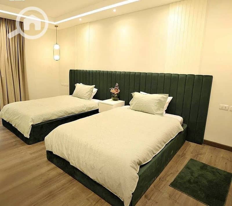 5 9ced28f0-ca49-4b15-8e16-fd7ef3777dbe. jpg