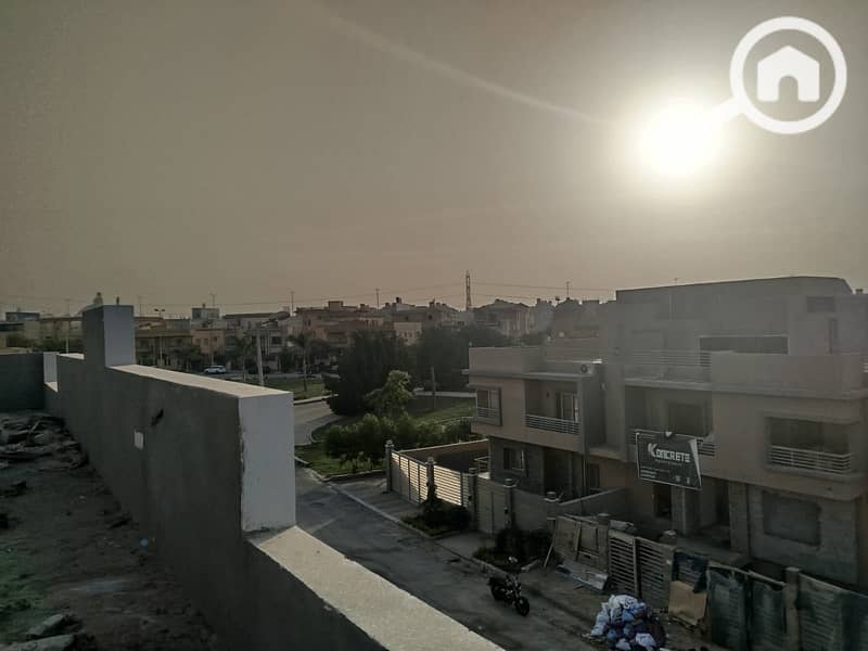 20 947a268d-7a26-4500-89ff-f9f1ea0f4b4e. jpg