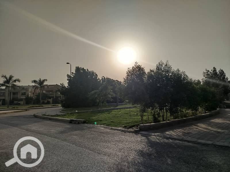 24 131b7164-0fe1-4dcd-8254-51b31427129e. jpg