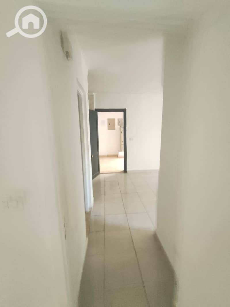 11 f0249f93-7a65-4ac7-a553-b343044157b1. jpg