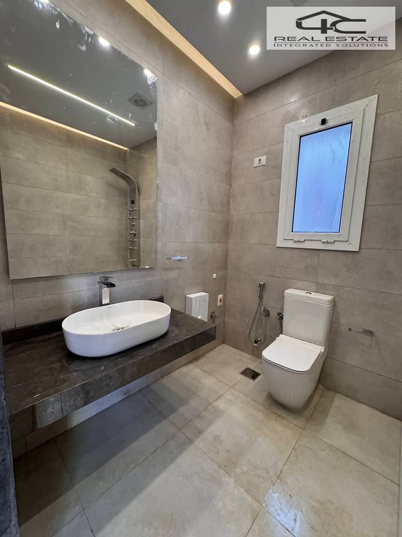 8 WhatsApp Image 2025-12-10 at 12.13. 24 (3). jpeg