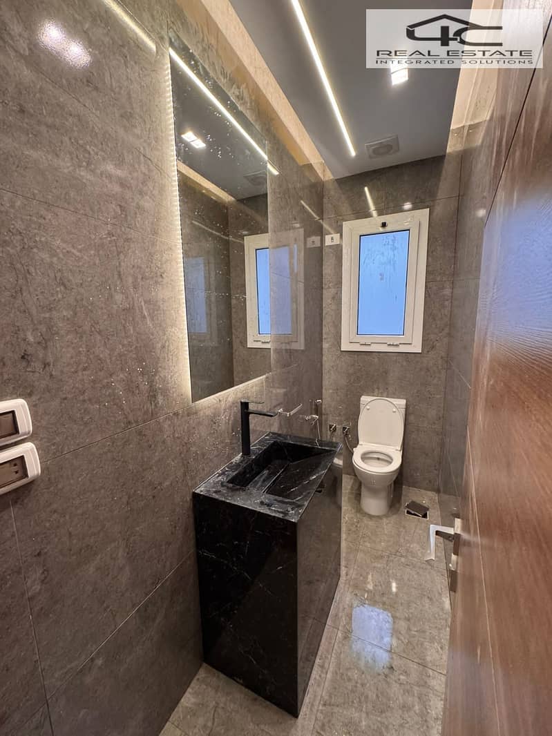 21 WhatsApp Image 2025-12-10 at 12.13. 33. jpeg