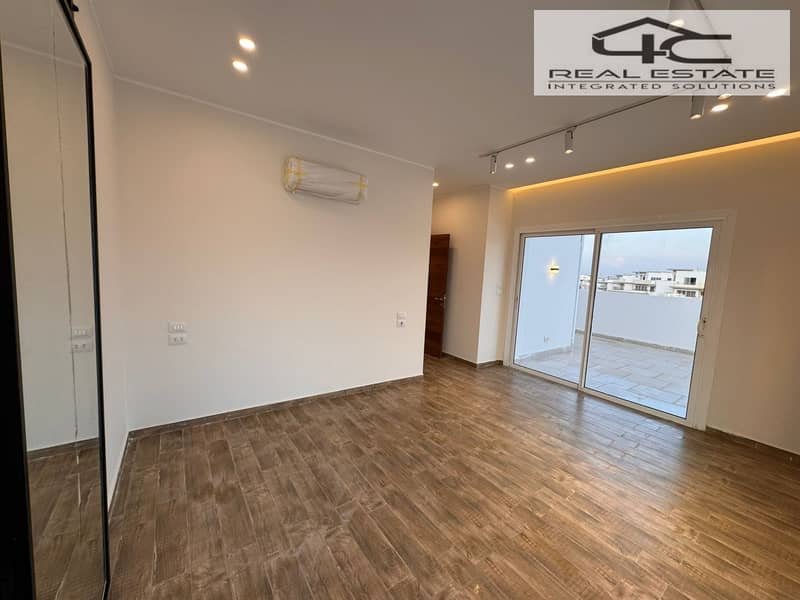 30 WhatsApp Image 2025-12-10 at 12.13. 38 (1). jpeg