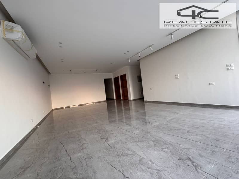 47 WhatsApp Image 2025-12-10 at 12.13. 46 (1). jpeg