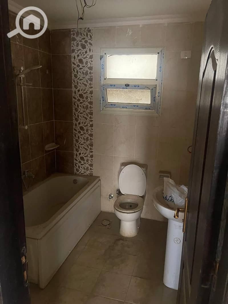 6 WhatsApp Image 2025-12-08 at 15.22. 13_4e632398. jpg