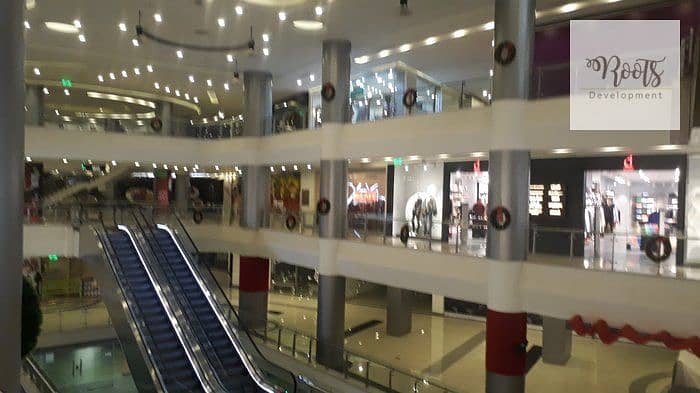 5 bf1860c2-b0cf-4600-8c42-53eec037caf8_sm. jpg