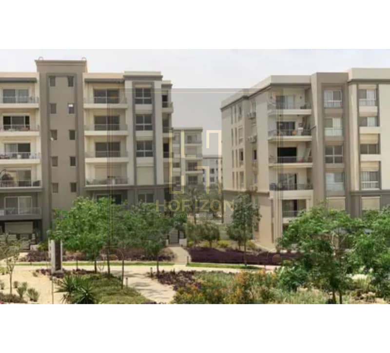 7 8375873-304cfo. jpg