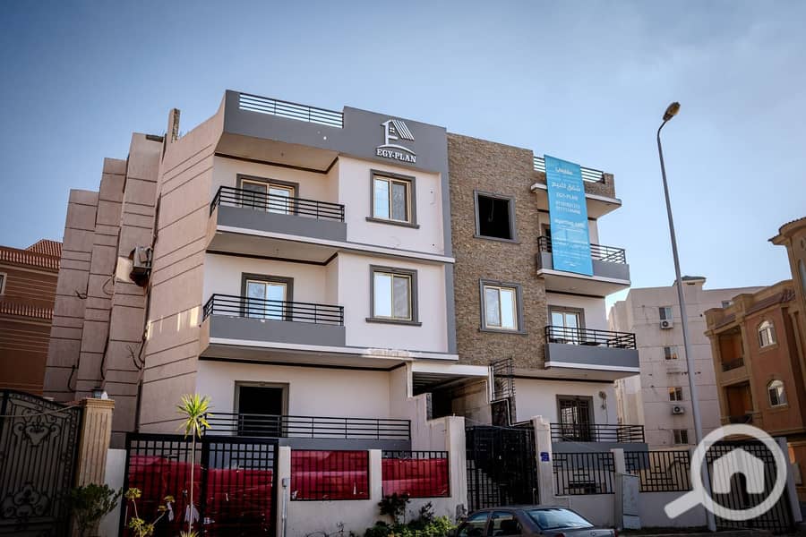 10 472c079c-f53a-466f-a66e-4de5ba4ffac0. jpg