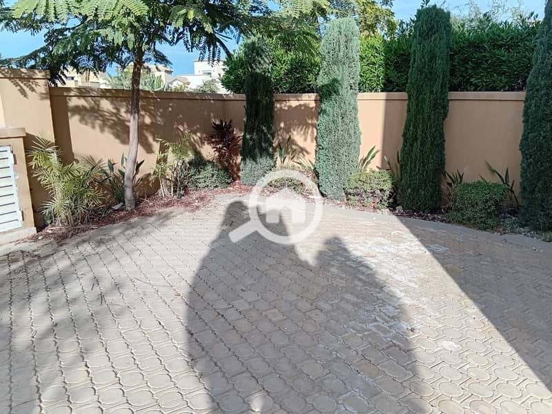 10 WhatsApp Image 2025-12-10 at 17.15. 04. jpeg