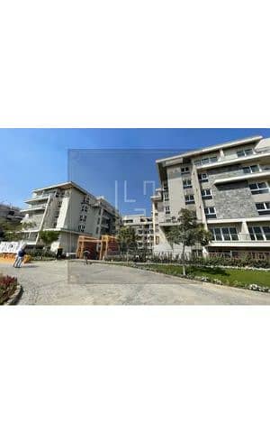 9 8320832-eb405o. jpg