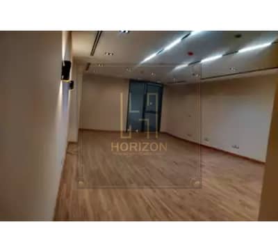 مکتب  للبيع في القاهرة الجديدة، القاهرة - 692c1853d4c3d517975065. jpg