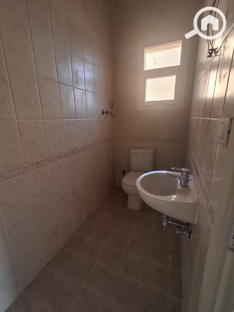 11 WhatsApp Image 2025-12-10 at 4.23. 35 PM (1). jpeg