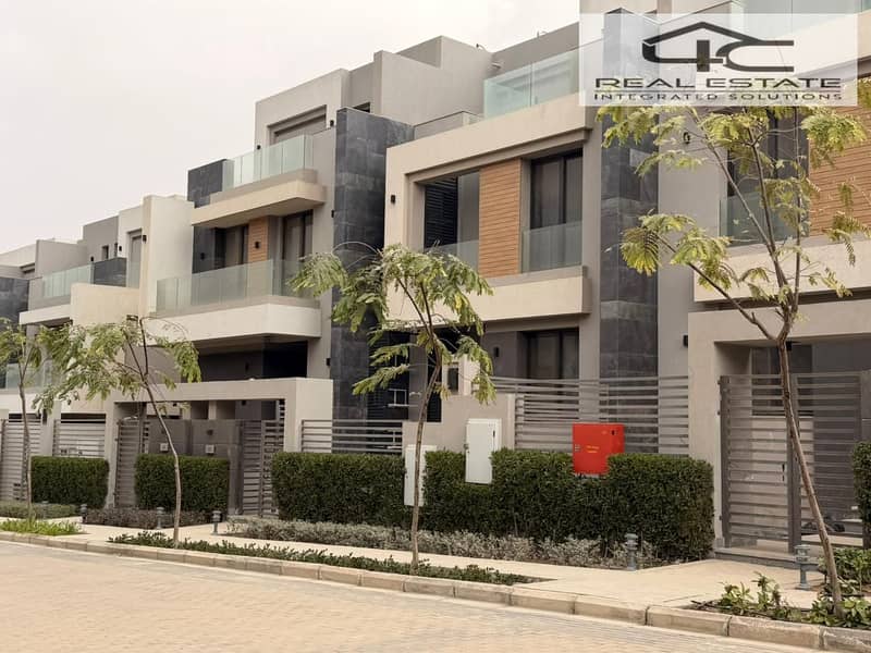 4 WhatsApp Image 2025-12-10 at 18.06. 56. jpeg