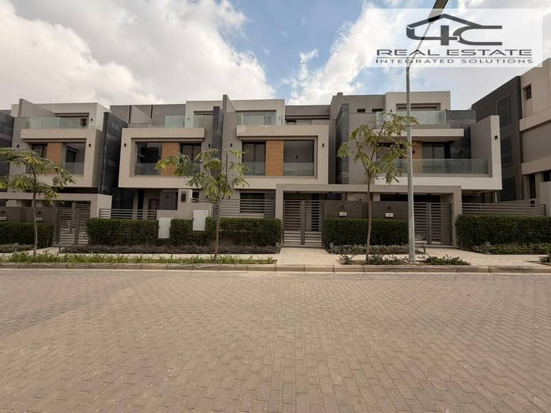 9 WhatsApp Image 2025-12-10 at 18.06. 35. jpeg