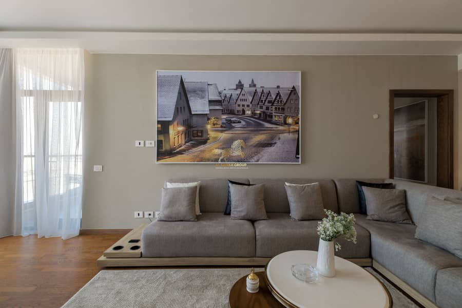 2 0V3A2478-Edit. jpg