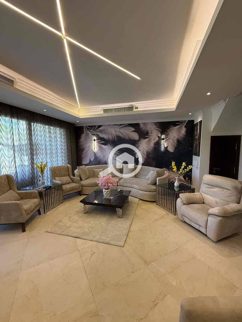 3 75d70654-e96e-424b-b294-a8e14b5be419. jpg