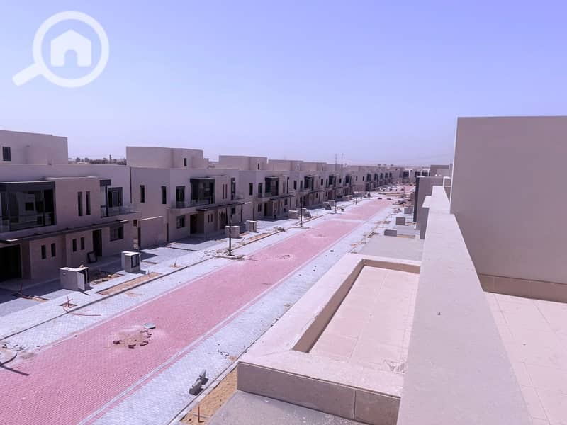 9 59de86b6-490a-44e8-a4aa-d8aee14e2bbd. jpg