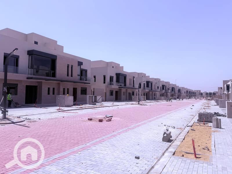 10 b5b0ee4b-dbb8-4f75-86ba-0d5dc4bf4d20. jpg