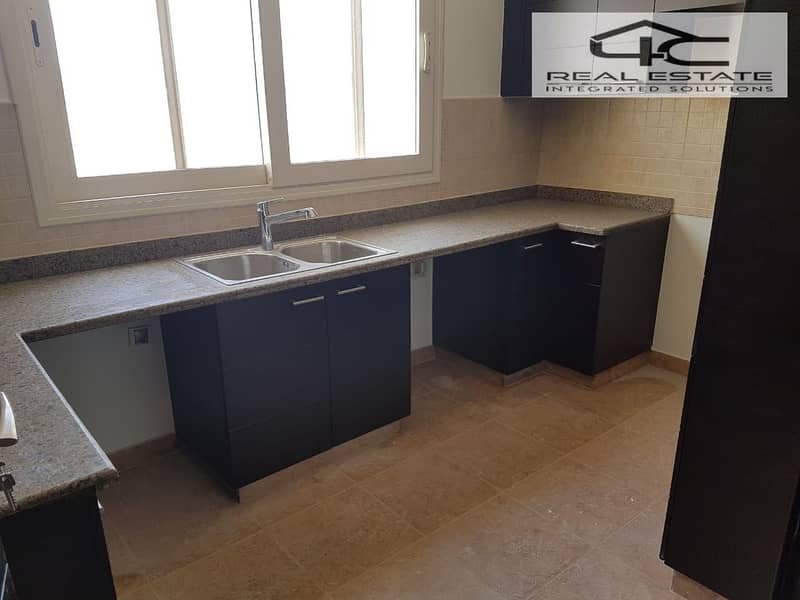 2 db5b80e9-0dc8-4918-b2ab-1b9078ecee16. jpg