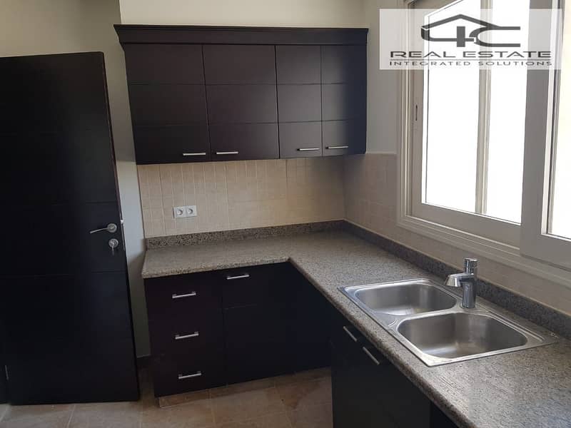 3 4893962c-6950-4916-8213-13a71b1b0e32. jpg