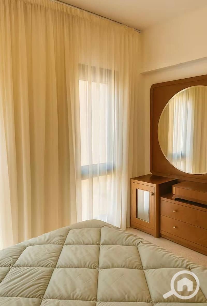 4 dc6164b6-88d5-4fcb-a654-dbe886bf5e89. jpeg